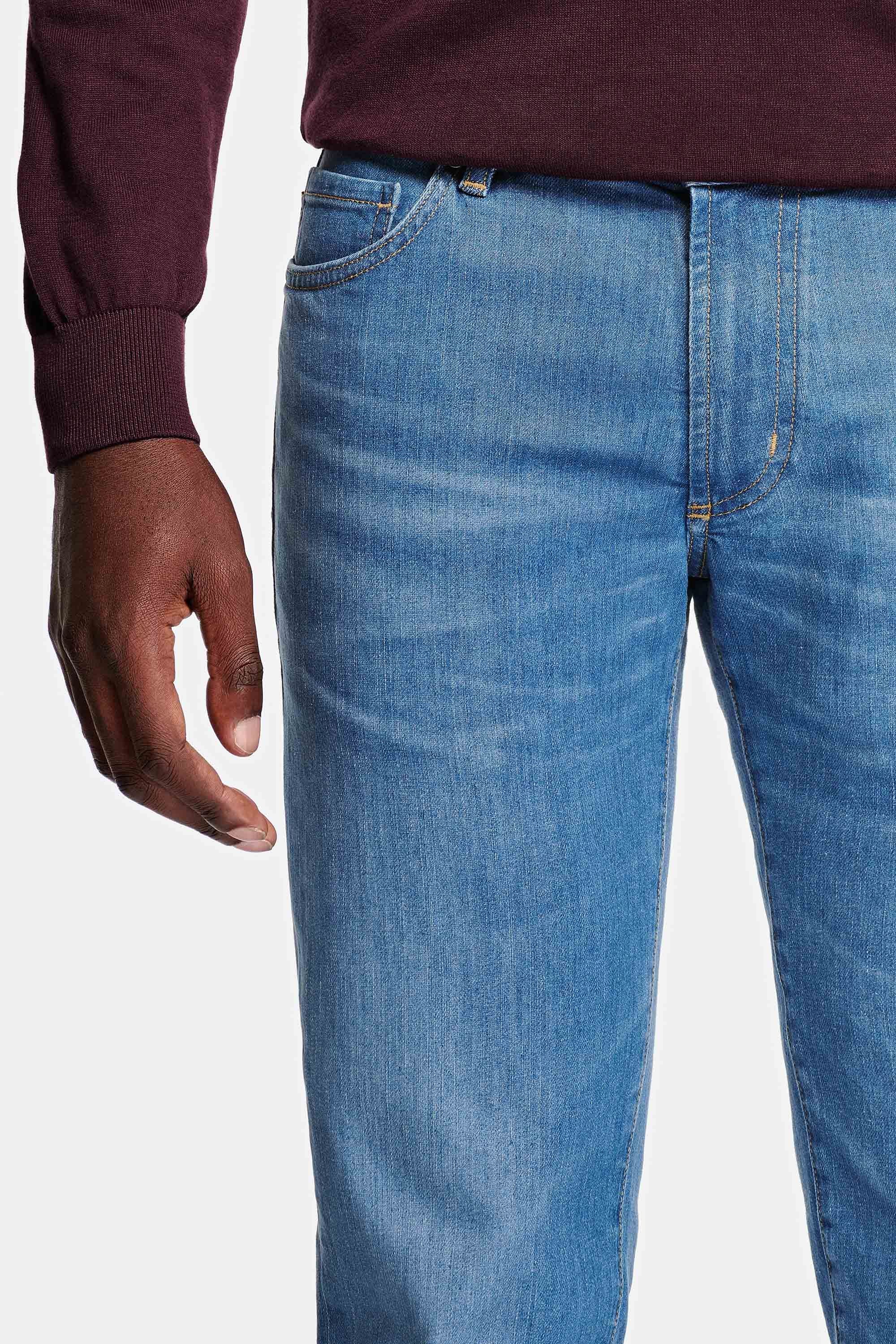 Carlos * The Jeans