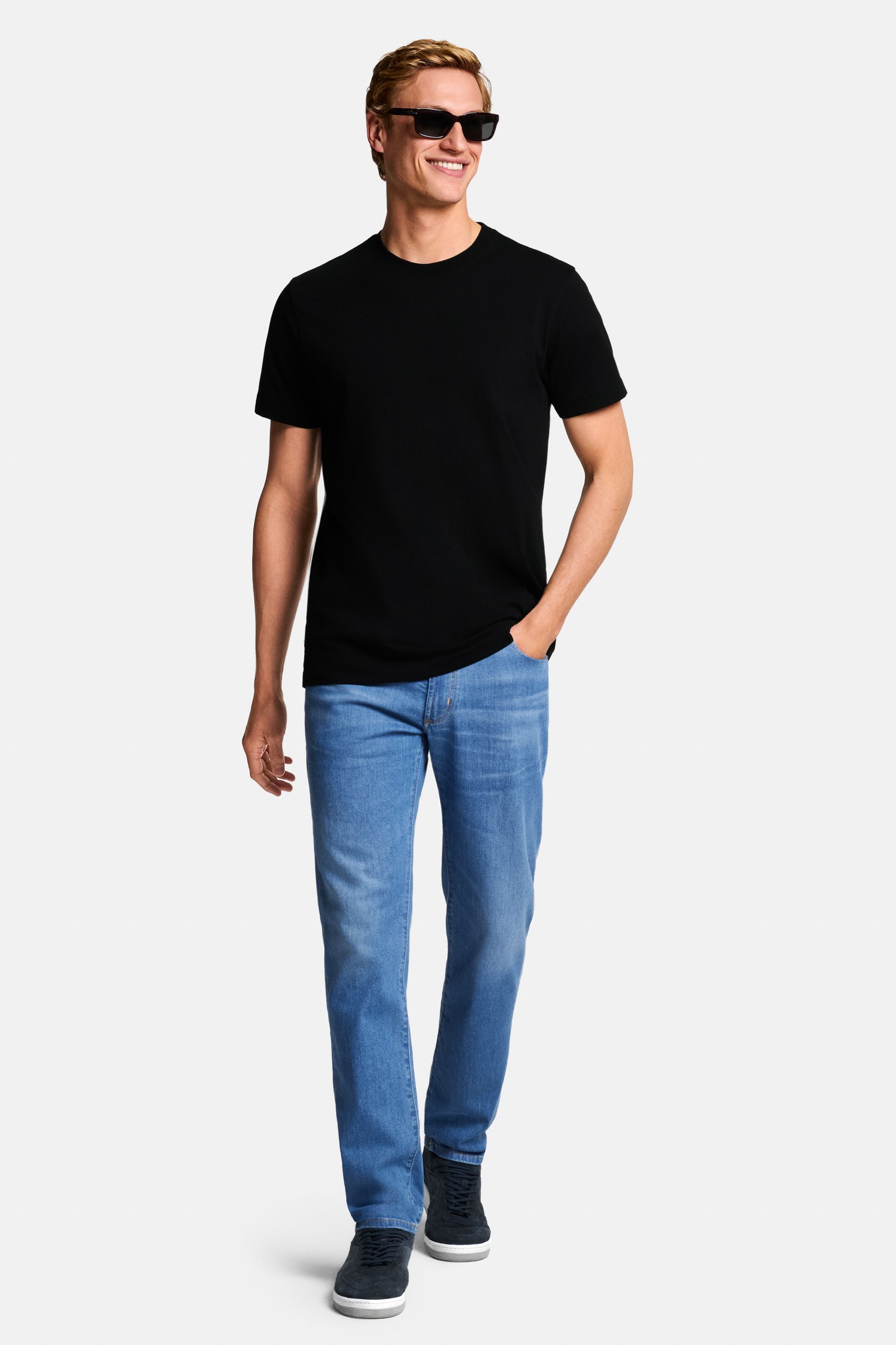 Blackjacks * The Midweight Tee