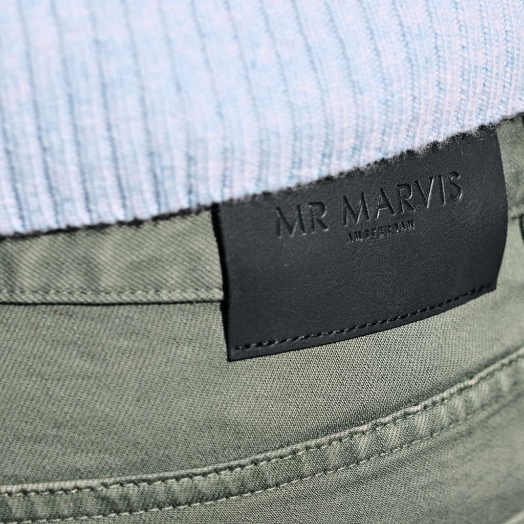 Jones * The Merino V-neck